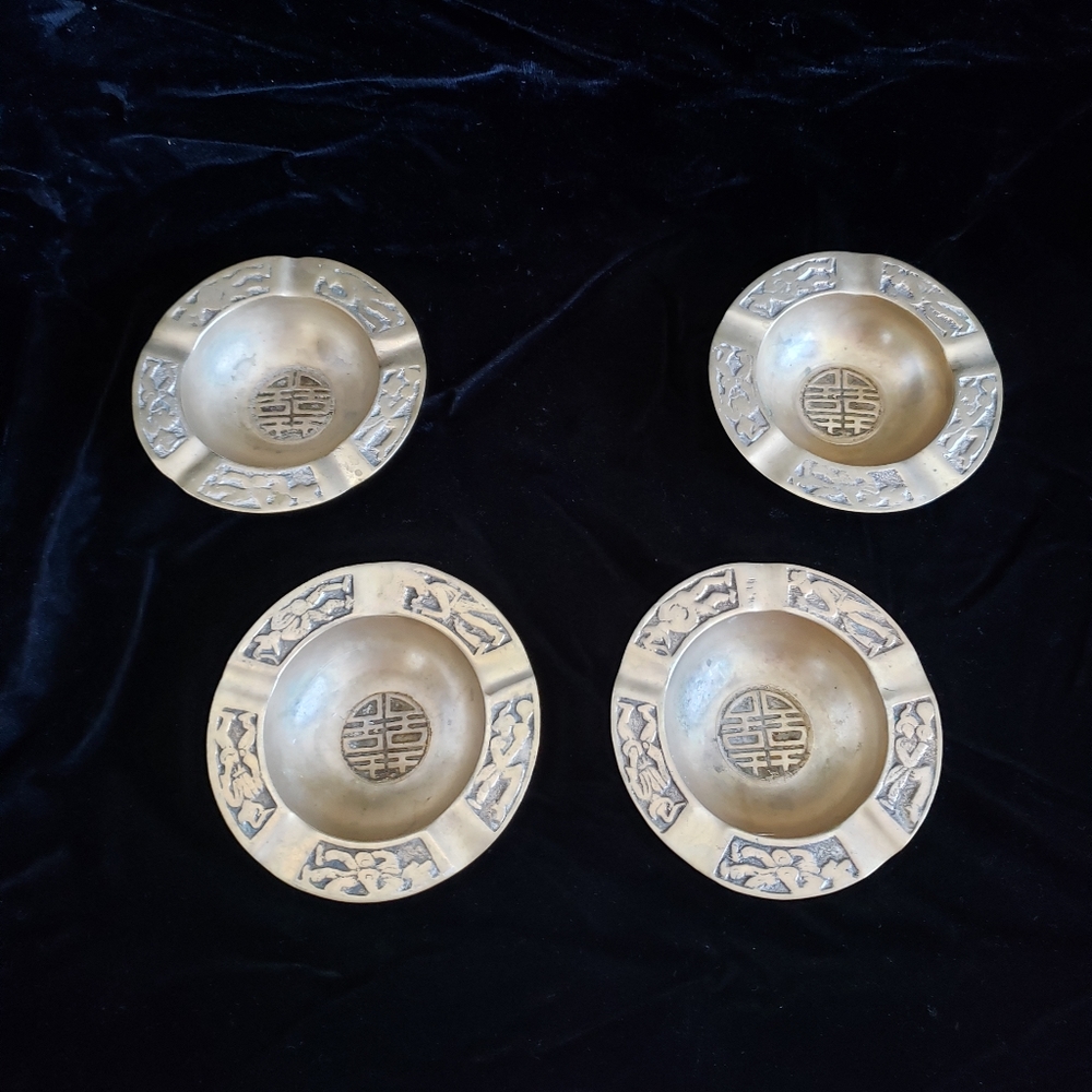 #Set of 4 Antique Metal Ash Tray Decoration Plate Korea Small